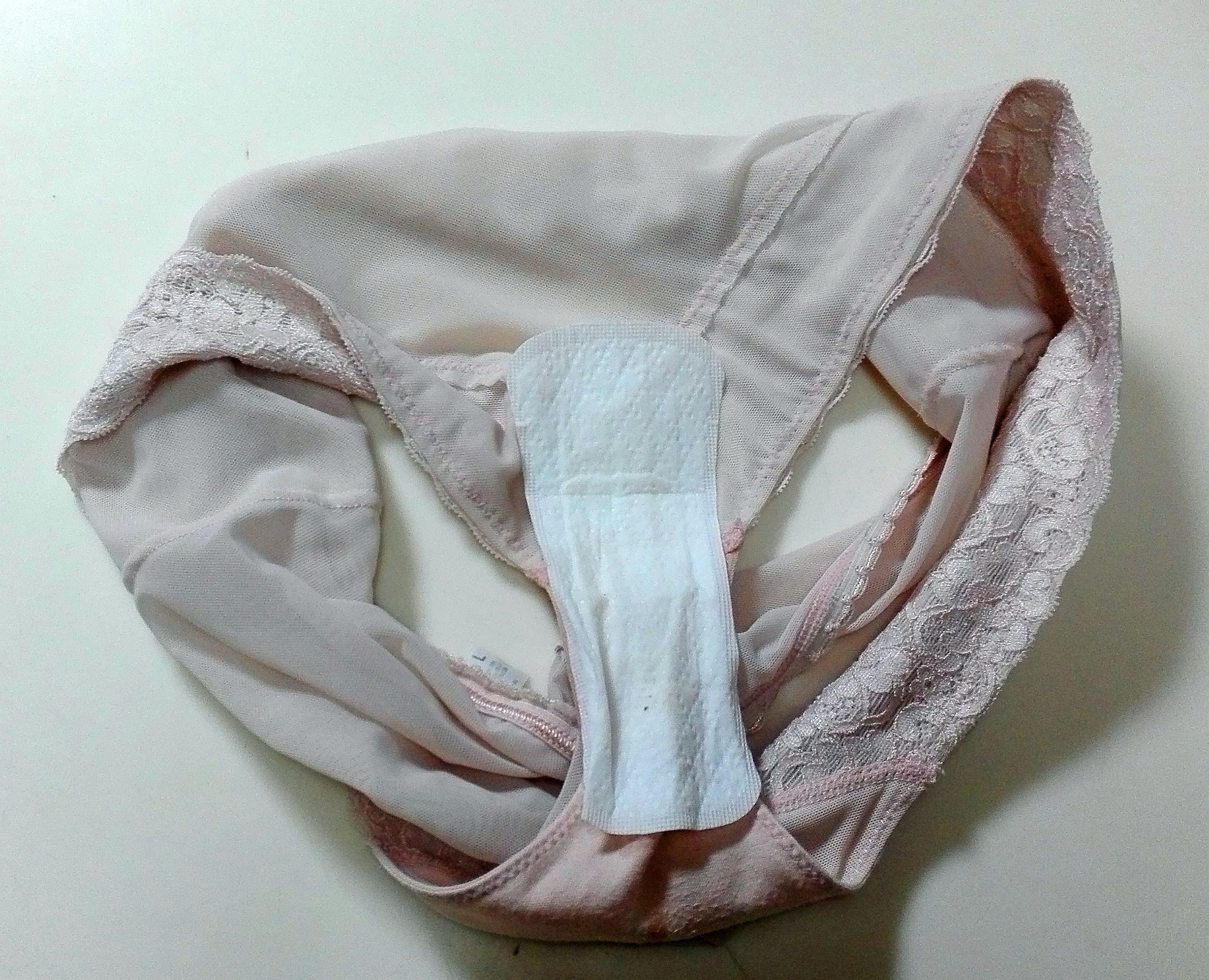 熟女のクロッチ  / X