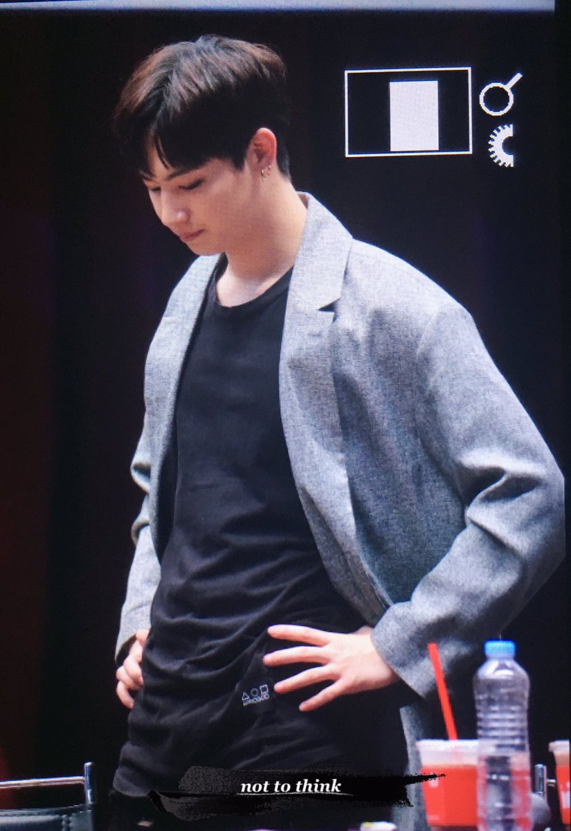 nottothink106's tweet photo. 161106 #GOT7 #JB #재범 💜 https://t.co/uv83QrEVAG