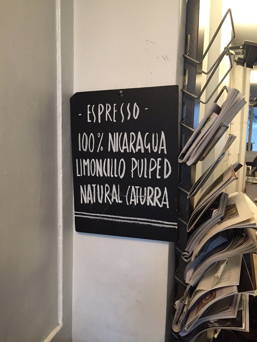 PerfectDailyG's tweet image. Sunday coffee @fernandezwells ☕️️👏🏻 #FincaLimoncillo #pulped natural #caturra☕️️
