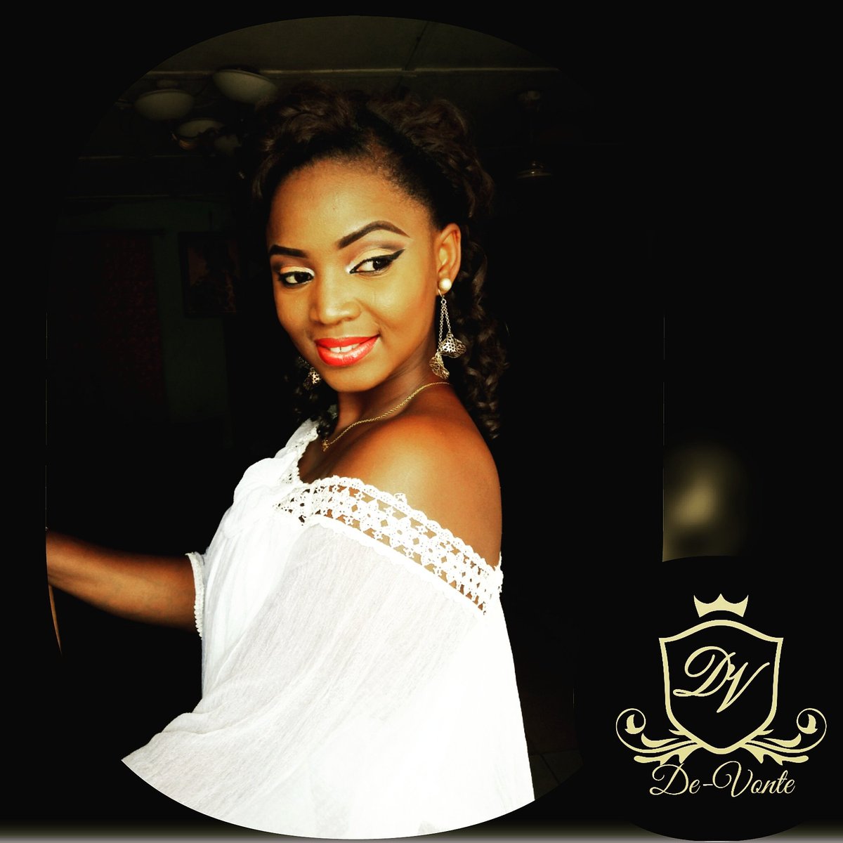 Devvonte's tweet image. 👉#Showcasing
👉#Branding
👉#Advertising 👉#MoreThanModeling
👉 #ItsAnArt 👉#TellYourStory 
 ~EXHIBIT 102☆✔
OUR MODELS ARE OUR FASHION STATEMENT✔