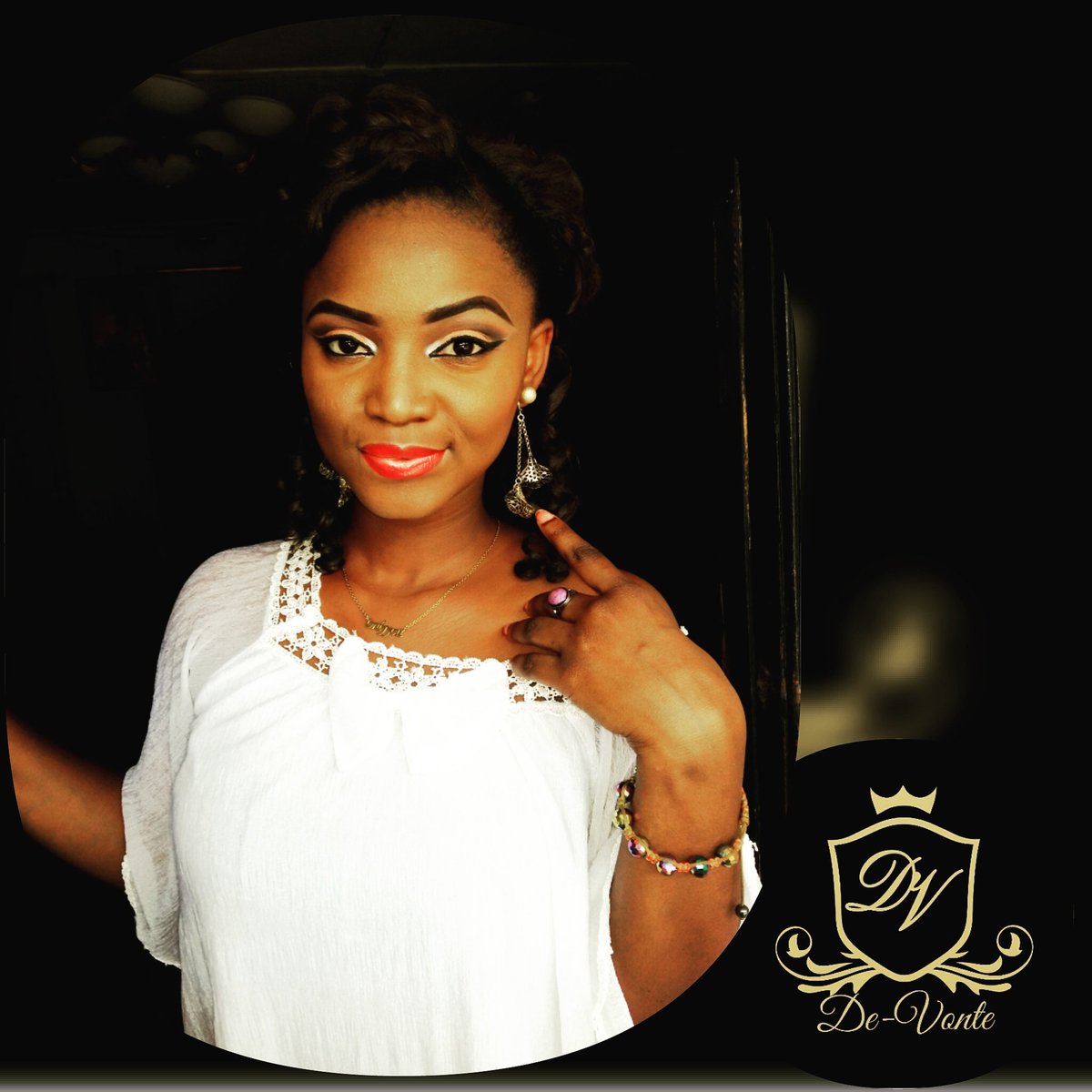 Devvonte's tweet image. 👉#Showcasing
👉#Branding
👉#Advertising 👉#MoreThanModeling
👉 #ItsAnArt 👉#TellYourStory 
 ~EXHIBIT 102☆✔
OUR MODELS ARE OUR FASHION STATEMENT✔