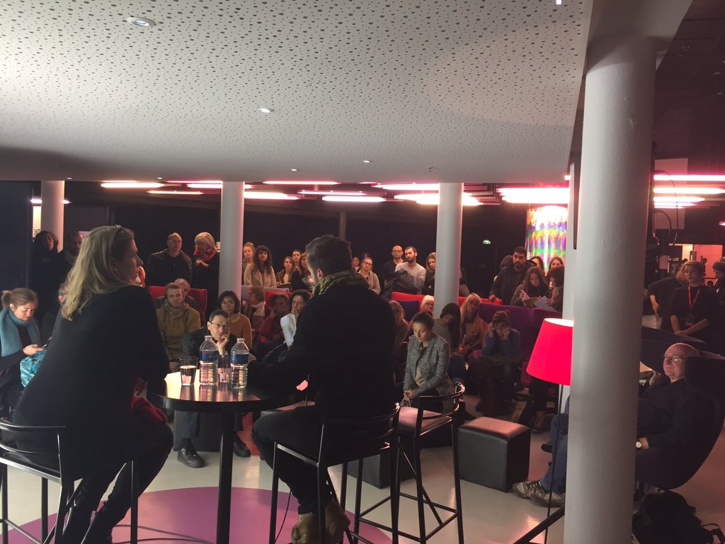 Alex_Pailley's tweet photo. X. Muntz en débat avec le public du #FestivalDesEtoiles . Il revient sur son immersion au cœur du Sinjar (Encerclés par l'EI). Passionnant ! https://t.co/DHgBZphBHi