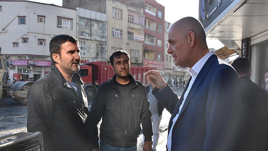 KHK ile Batman Belediyesine görevlendirilen Aksoy esnafla buluştu aane.ws/VVb