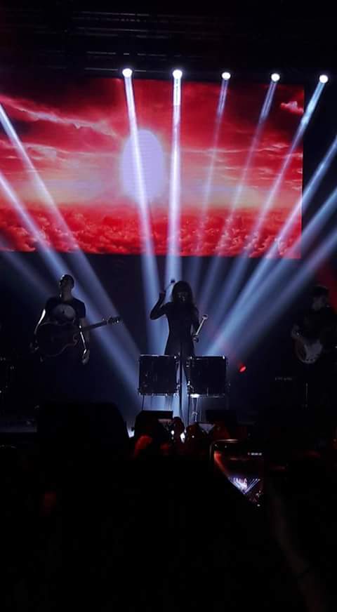 Unidos_pormalu's tweet photo. Gracias!!! @_MaluOficial_ @JoseDeLucia @__RubenGarcia__ y a todos por la noche mágica #TourCaosChile ahora toca #TourCaosArgentina 👏👏👏 https://t.co/NqOprfFD8t