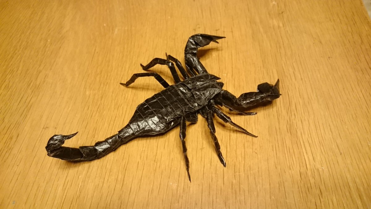 S サソリ 折り紙作品