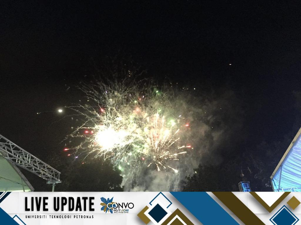 CONVOFEST_UTP's tweet photo. 🎉Live update - Day 3 of CONVOFEST 2016 is here and head on down to V4 Convosquare for our CONCERT NIGHT ❗🎉
#CONVOFEST2016
#utpconvo16 https://t.co/nnpumpmDGy
