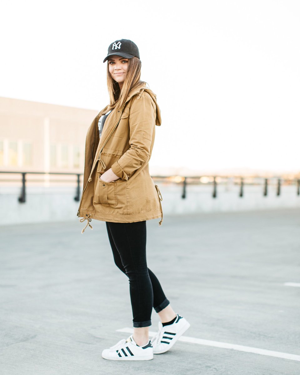 DenverVibe's tweet photo. A little #introduction from our blog photographer &amp; social media curator @kenzcoyle! 📸

https://t.co/IUt8Jv5KYo https://t.co/Mlqxb2DI5b