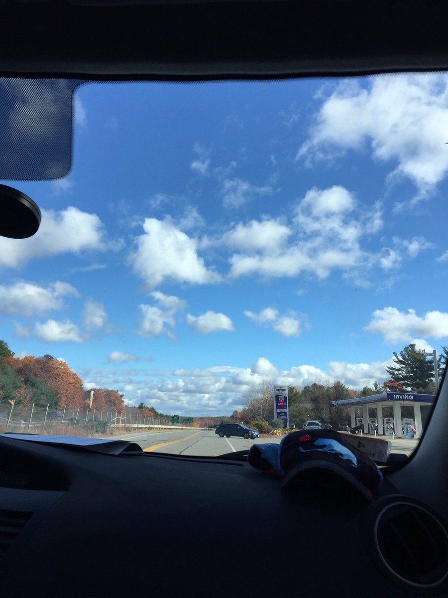 23cesira30's tweet photo. Great day for a gongshow. Currently 46ยฐ looking forward to a smooth trip to Bedford #rollsquids https://t.co/WcIUjJDQbz