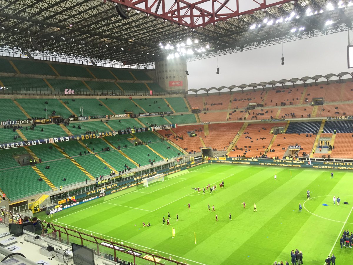 @PremiumSportHD entro 48 ore nuovo tecnico e 1 cambio in dirigenza. Live dal Meazza vi aspetto per #InterCrotone <a href="/MarcoBarzaghi/">Marco Barzaghi</a>