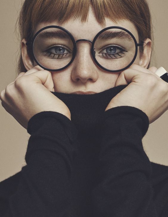 SillinInc's tweet photo. Loving the inspirational vibes of this Vogue April 2016 issue from Japan. Willow Hand by Emma Tempest. #glasses #inspired #style https://t.co/Xte751HDBX