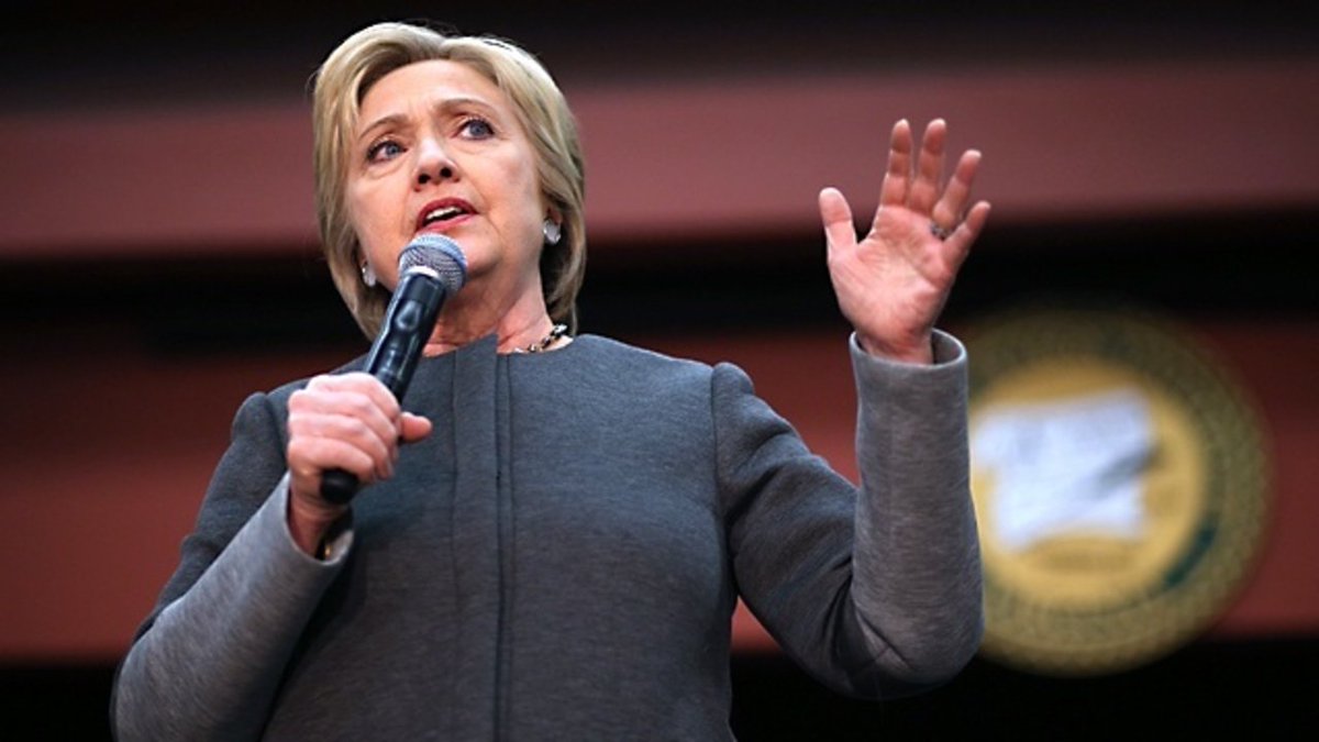 FBI: Review of new emails doesn't change its conclusions on Clinton bit.ly/2fRinrg?utm_me… https://t.co/H5YahFGnXG