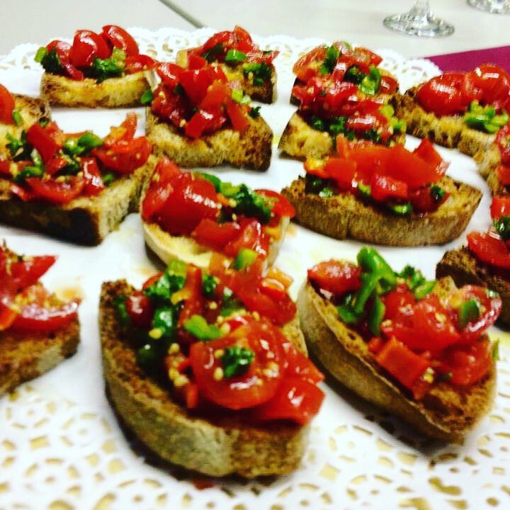 #italy #italianfood #abruzzostyle #Cooking #bruschetta #ny #cookingwithrosanna <a href="/rosannacooking/">cookingwithrosanna</a> <a href="/marzia121394/">marzia bortolin</a> @