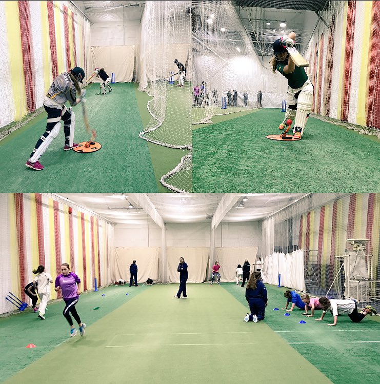 cricketwales_wg's tweet image. NDCs at All Square Sports this evening! Girls loved using @alibukharri new Knock Knock batting drill equipment! #topsession #getthebasics