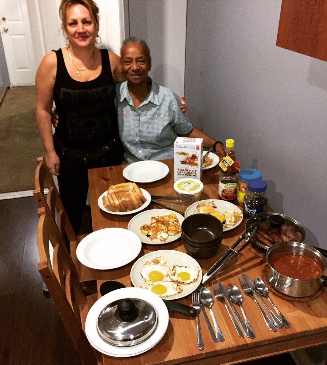 jackeryhammond's tweet photo. We've met a lovely lady in our hostel called Satira. She heard us saying how much we missed full English breakfasts so she cooked us one! https://t.co/Ai8w3H9KVT