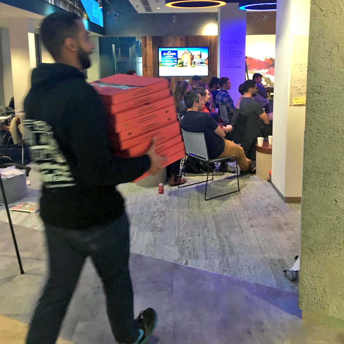 SWDubUNI's tweet photo. NOBODY PANIC but yeah that pizzas here ๐ฝ ๐ last pitch finishing up before some well earned dinner ๐ #StuSWDub https://t.co/gynUdqGrMs