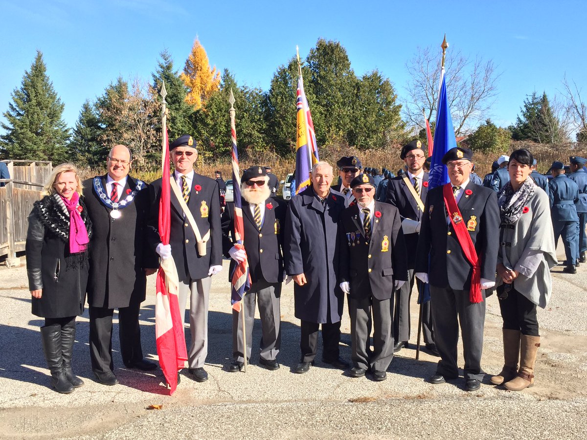 Proud to stand w/ #Caledon Cllrs <a href="/DougBeffort/">Doug Beffort</a> <a href="/johanna_downey/">Johanna Chevalier</a> @JennInnis &amp; Alton Legion members for Remembrance Day Service. #LestWeForget