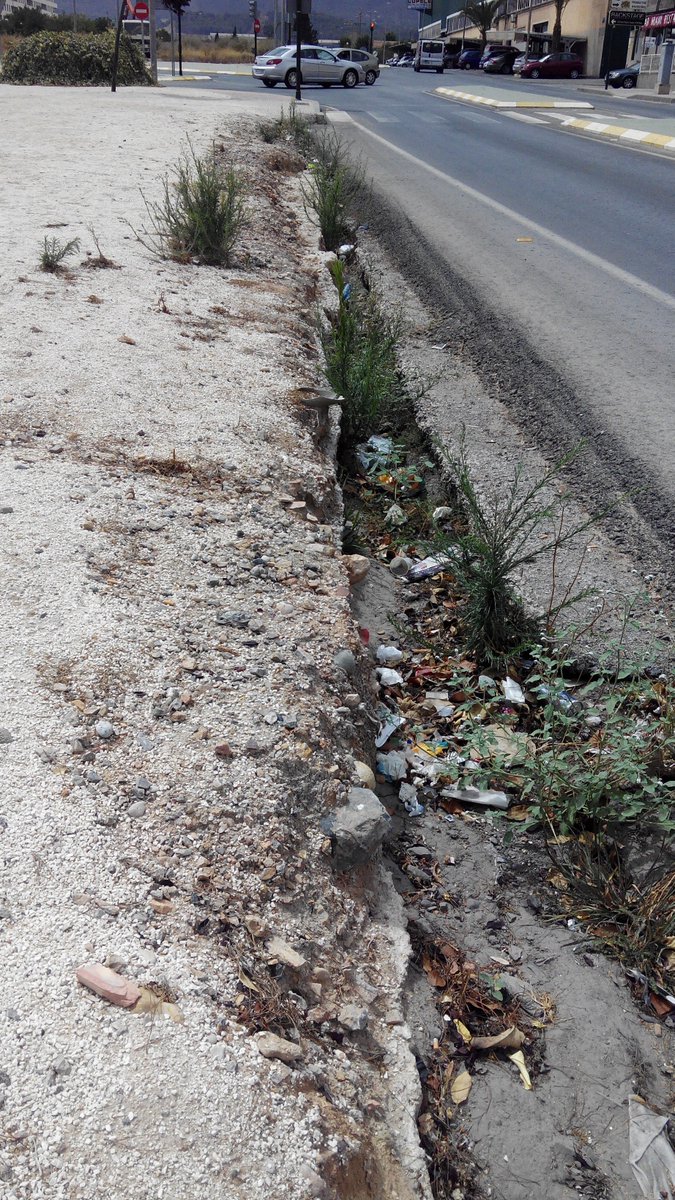 Personal del <a href="/AytoMurcia/">Ayuntamiento de Murcia</a> torpedea continuamente las reformas de mejora que fueron comunicadas por Fomento en Calle Altamira, El Palmar.