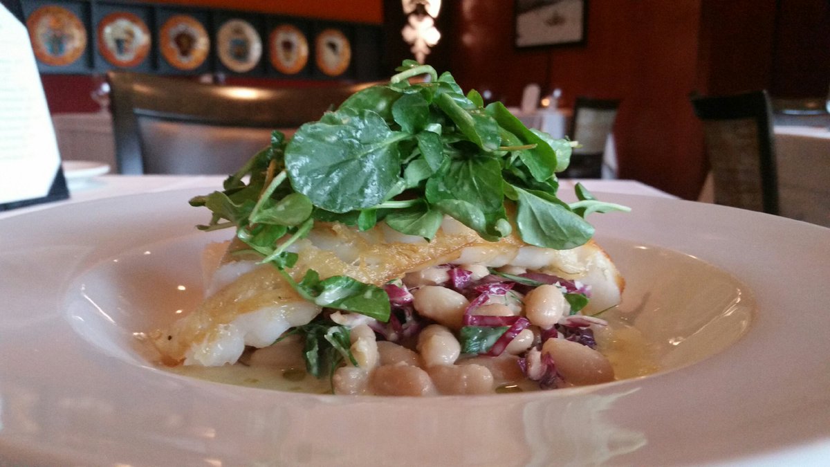ri_siena's tweet photo. Our Merluzzo con Fagiole:
Pan-seared cod fillet over citrus + herb cannellini beans.
https://t.co/EyoKOKB6qd https://t.co/op5OuQg2ni