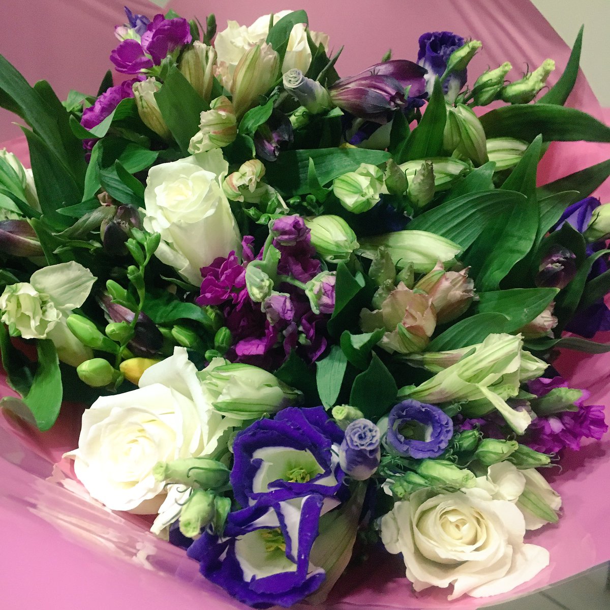 Back from a lovely weekend at colourburst with <a href="/nafas_flowers/">NAFAS</a> and straight back delivering this lovely bunch to brighten someone's Sunday