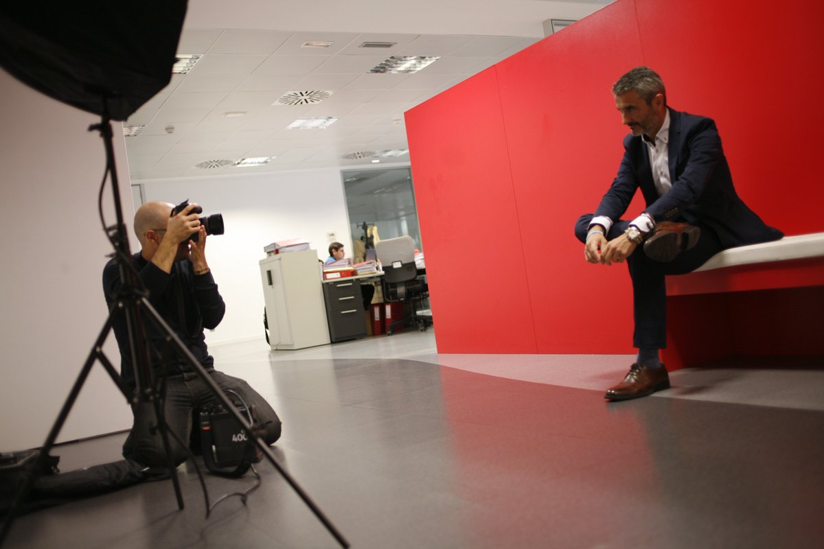 PJGarcinuno's tweet photo. Entrevista en @Forbes_es a Enrique Sánchez, presidente de @adecco_es . Pluma de @ElBoletinsemana , @JacoboMedrano tras la cámara. https://t.co/lTCkf3DTqI