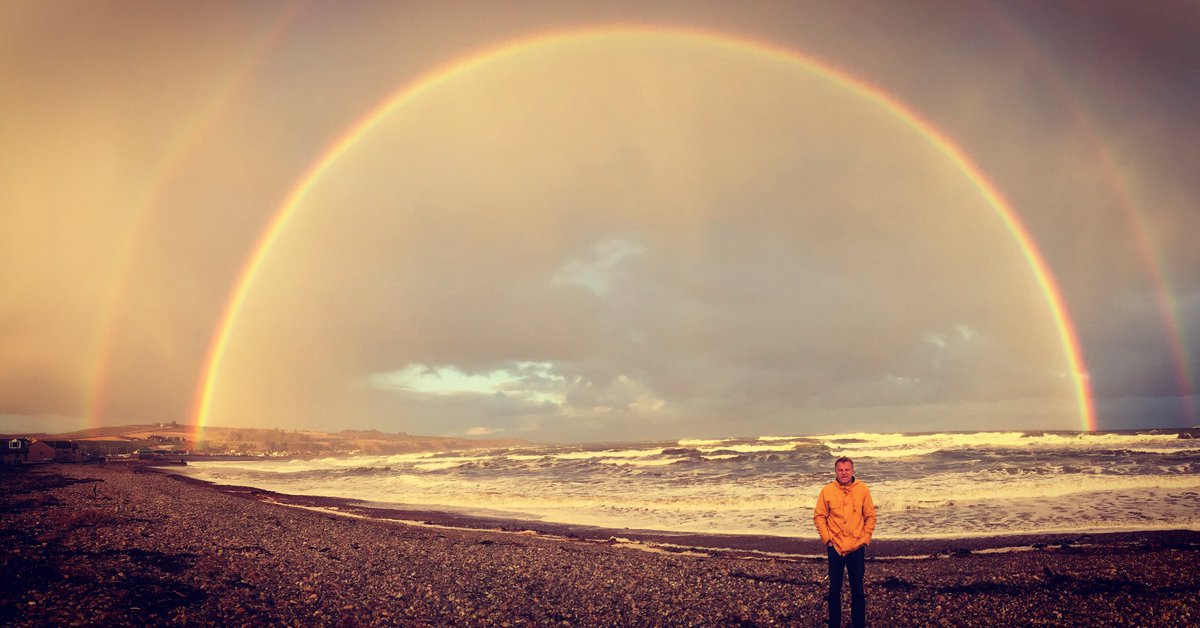 Amazing rainbow on Stonehaven beach today <a href="/bbcweather/">BBC Weather</a> #rainbow  #stonehavenbeach