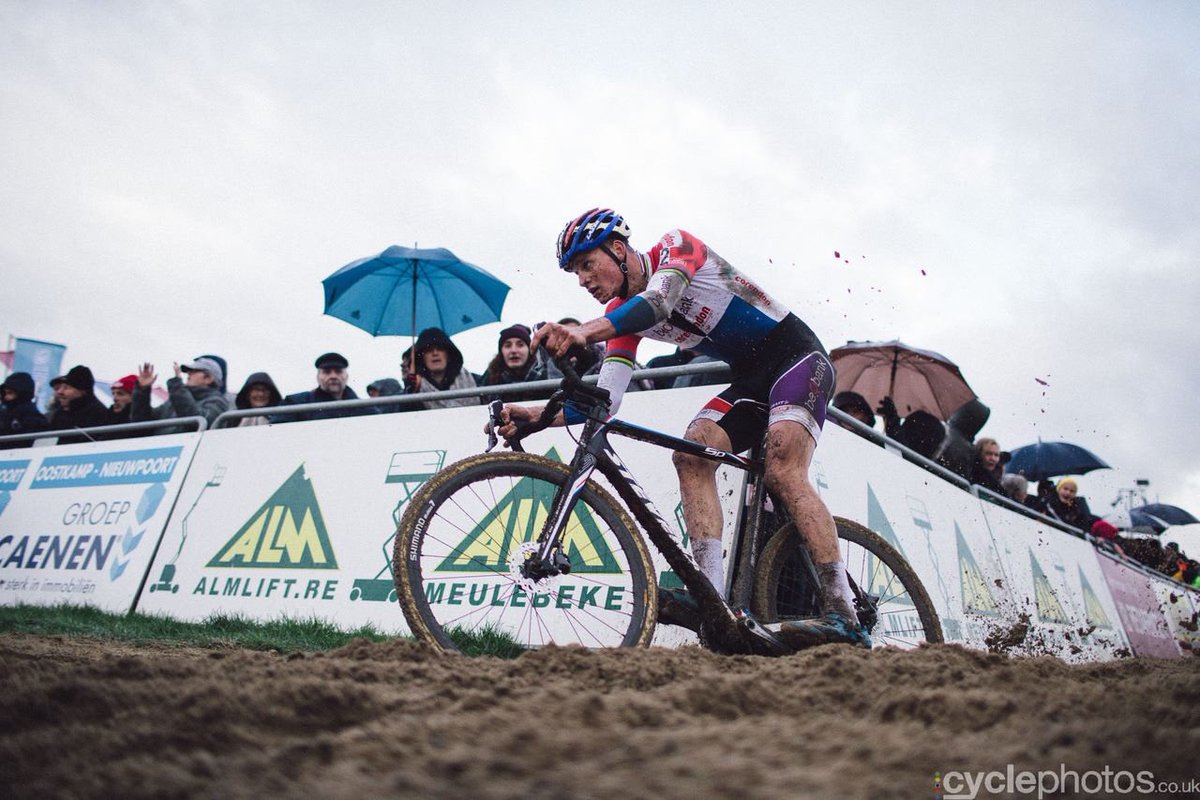 Mathieu Van der Poel tweet media