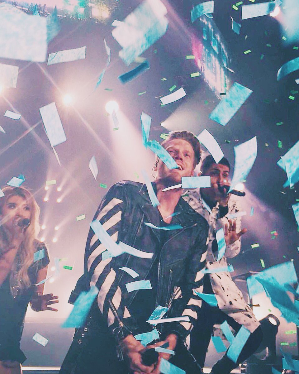 scotthoying's tweet image. Michigan tonight!!