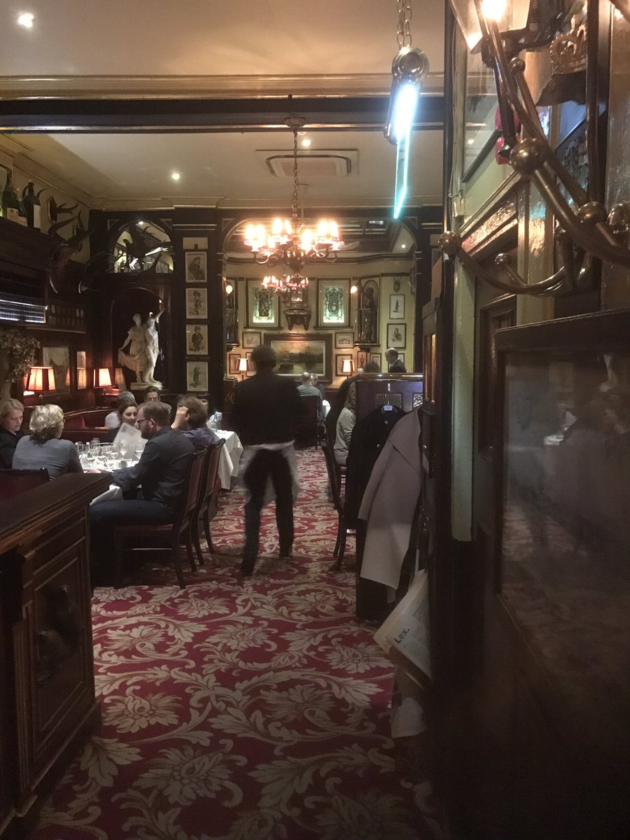 chriscollins007's tweet photo. @Bond_Lifestyle @ExperienceBond @Mark0Connell
Famous @RulesRestaurant from weekend and live n let die sazarac
#mtable https://t.co/JqpPdKzzjH