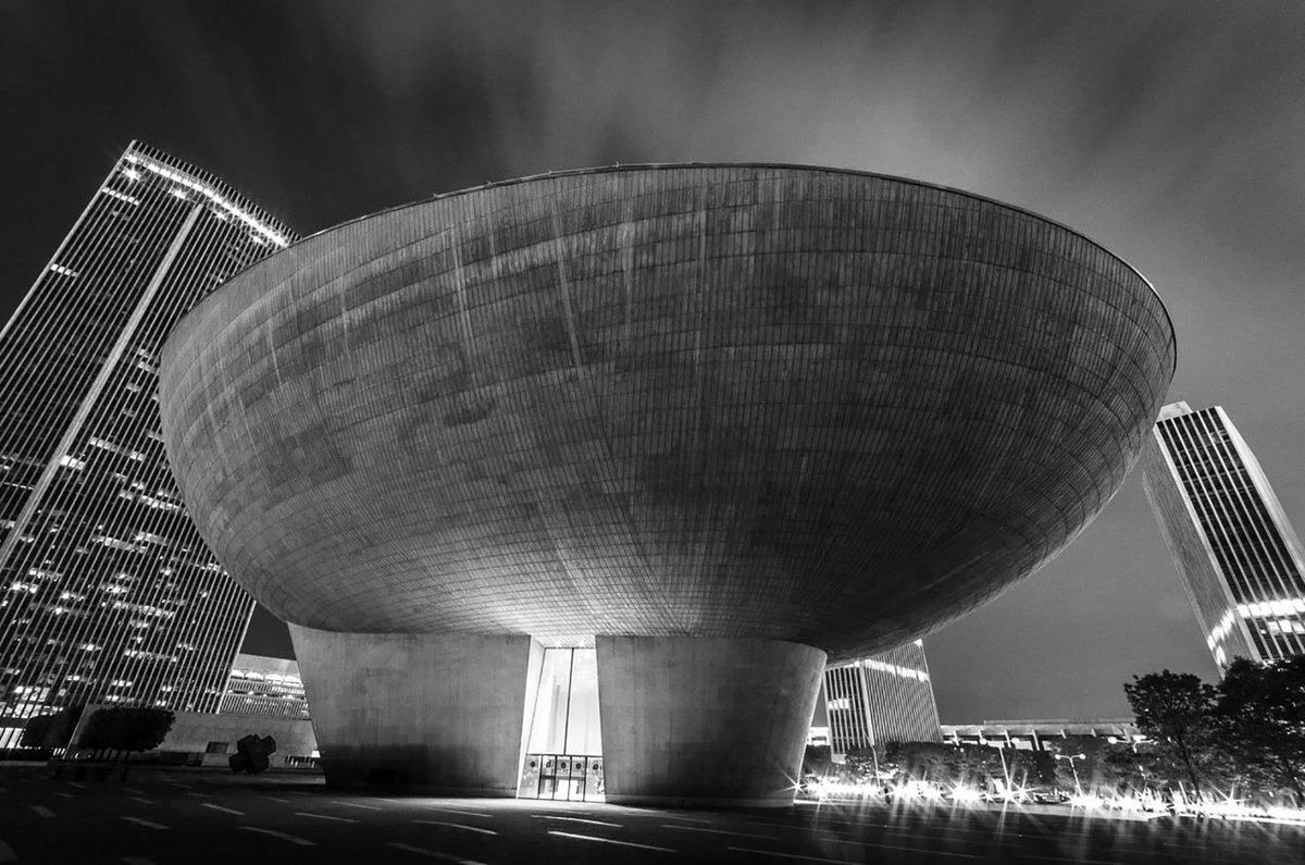 mike_gordon's tweet photo. We are playing INSIDE THIS THING. Do you understand???? November 26th. Albany. Join us. Tickets on sale now: https://t.co/U7OG6BSahA https://t.co/aQROAi4ajo