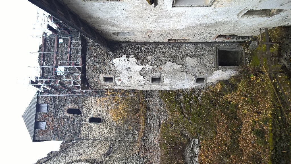 BurgenPustertal's tweet photo. Baubesichtigung #Ruine #Burg Heinfels - Restaurierung bis 2019 https://t.co/hT1Y8obvZq