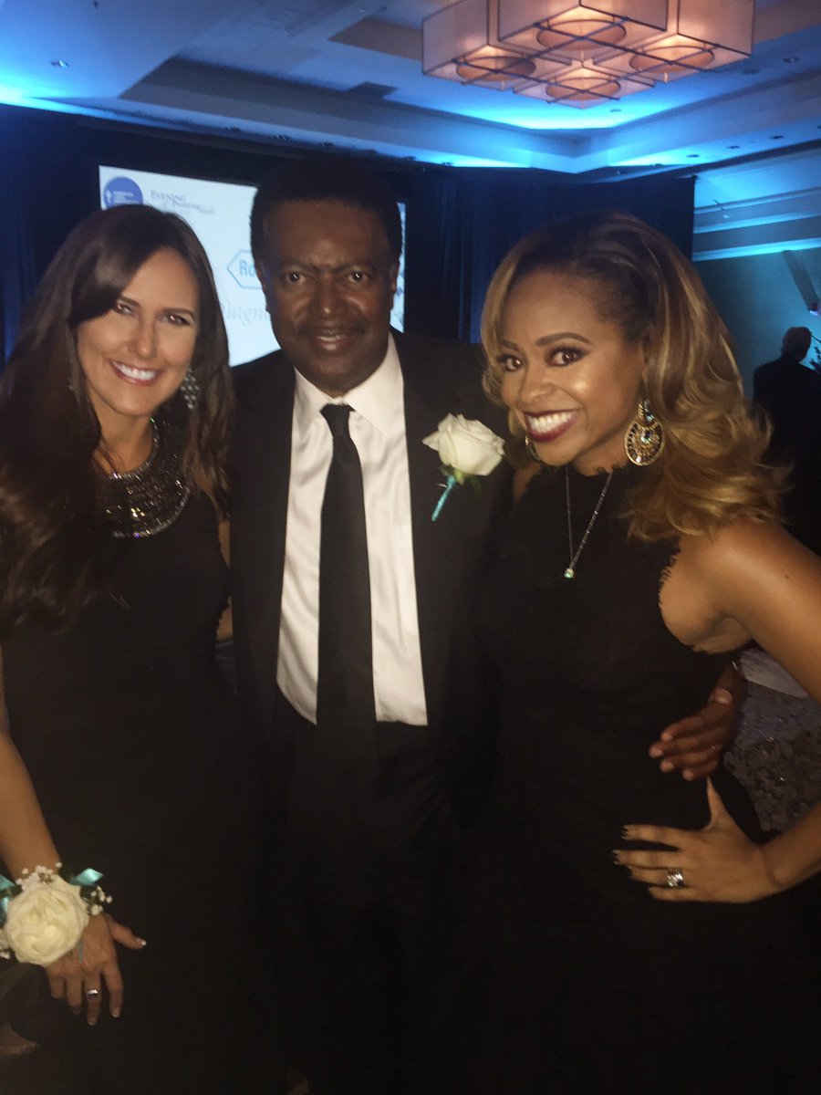 My AVP and I with our rising star! What it looks like when your team is more like family <a href="/EverettMoore10/">Everett Moore</a> #A7 #Leadswith💕 #I❤️CVS #ALAGala