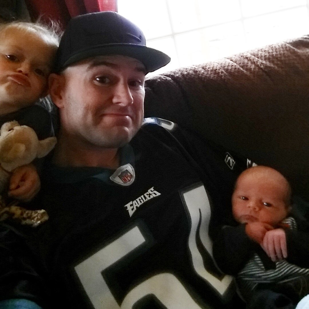 Dave_SHOWTIME's tweet photo. My baby boy is home! We're hanging out on the couch, watching some football and then the @PBR Finals! #LifeIsGood #Football #PBRfinals https://t.co/hwJ4CxFR4P