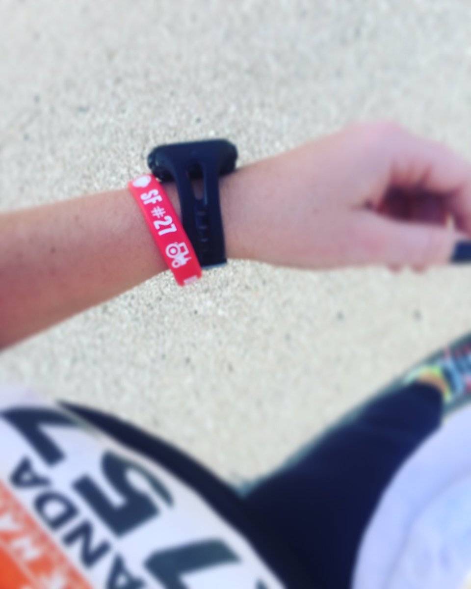 Mmerp_alert's tweet photo. Sometimes you do it for people you've never even met before. #SF27 #GoodLifeHalfsy #13.1 https://t.co/kjEBtweu4R