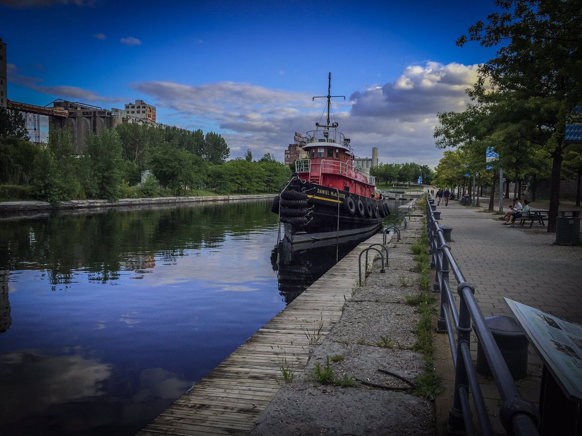 khanadni's tweet photo. #montreal #oldport #nicewalk https://t.co/9SNctknCvA