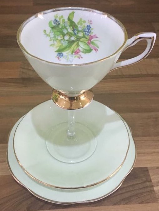 Many #teacupwineglasses for sale. #gin #glasgow #wine @TheJollyBot <a href="/Gin71Bar/">Gin71</a> <a href="/TheMitreBar/">The Mitre Bar</a>