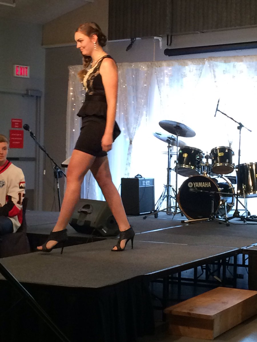 Models4MentalHealth tweet media