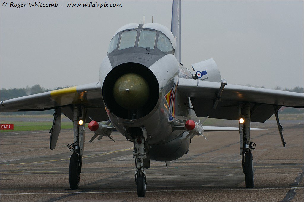 CwmsPNCWEAAlDrh.jpg:large