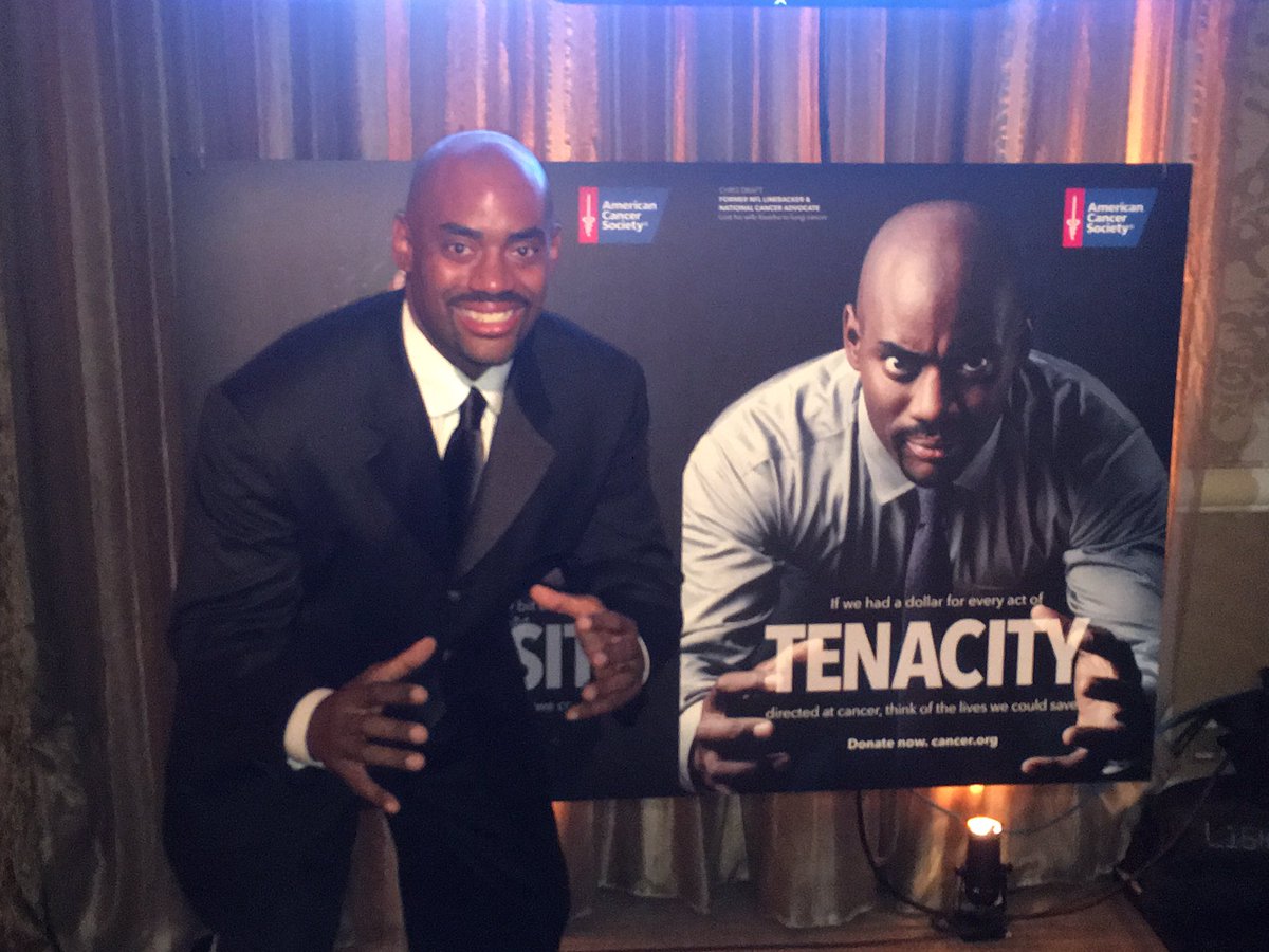 teamdraft's tweet photo. Our cofounder @chrisdraft received the #DevotionAward last night @AmericanCancer #LAGala @DohertyShannen #Courage #TacklingCancer #LCAM https://t.co/ma1ZmEdfip