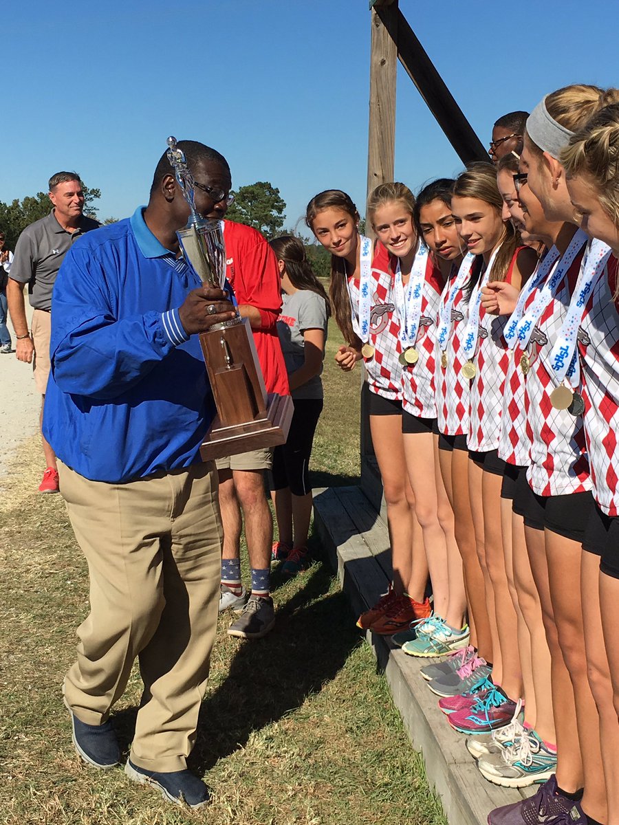 SCHSL's tweet photo. Palmetto Girls Cross Country are State Champions! Way to go! #XCFINALS16 https://t.co/tP3SqGZPVW