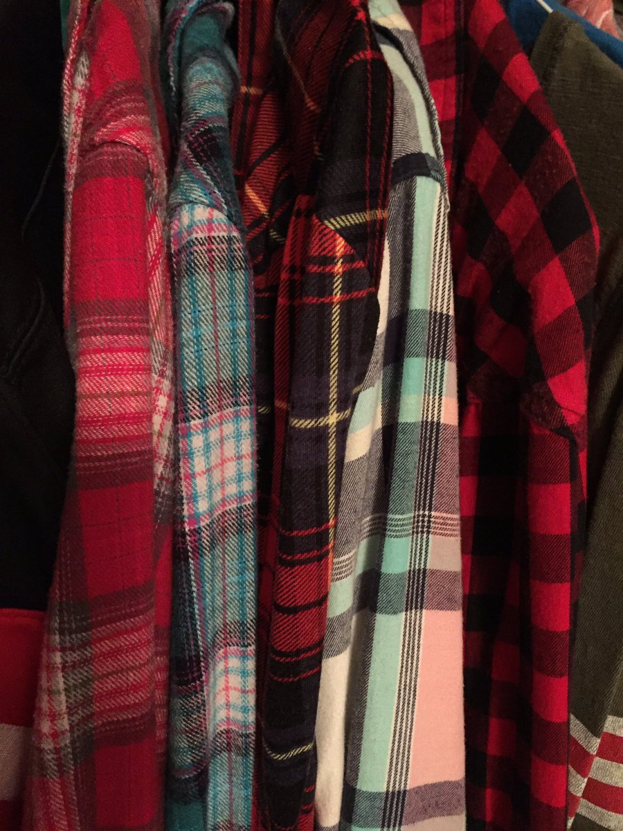 michelle_timian's tweet photo. Think I'm ready for my Minnesota and Canada trip.... #flannelsfordays https://t.co/5wIEIPbOlT