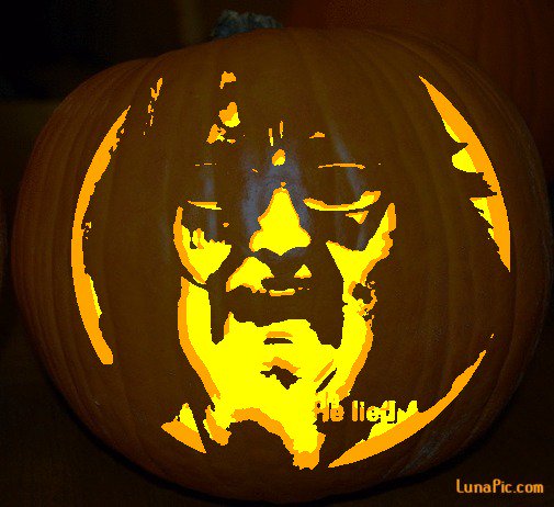 MrsAcceptable's tweet image. #spooky Danielle-o-lanterns! #90dayfiance #tlc #delusional #thirsty #desperate #scary #pumpkin #decorating #k1visa #loverat #jackolantern