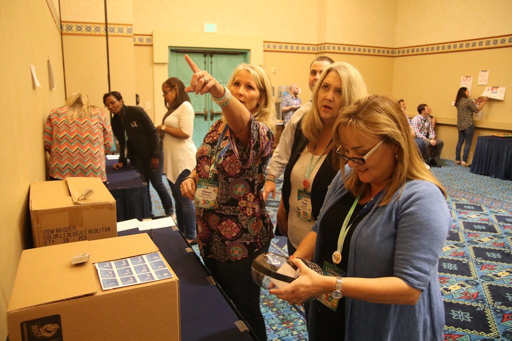 ClintClarkson's tweet photo. Check out these photos from #Learning2016 escape room! We NEED to run this session at #I4PL next year! @InstitutePL https://t.co/brBVx9pKhB