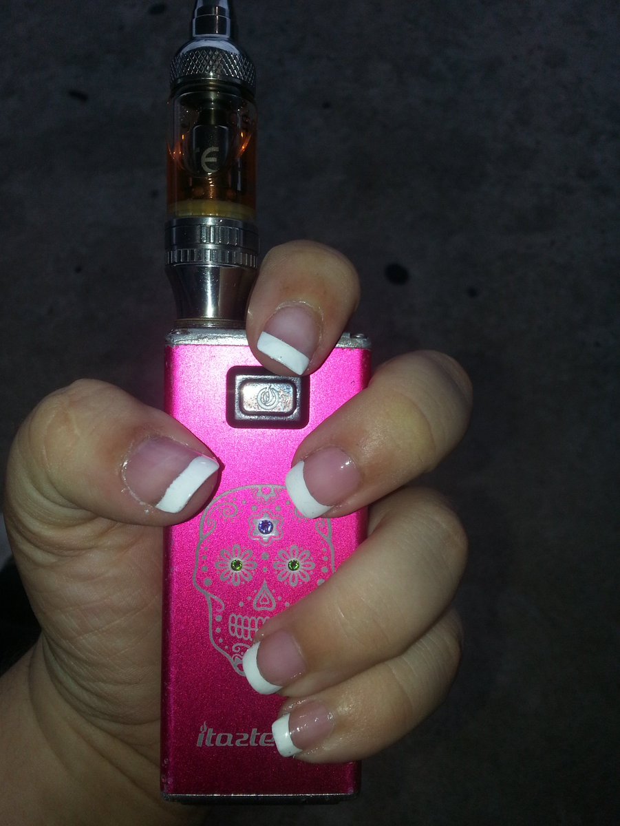 TaraSlinger's tweet image. #HandCheck #OldSchool #iTasteMVP #MiniNautilus #TigersBlood