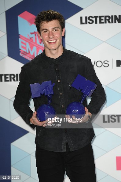 It' s a wonderfull night fot our mendes army, he did it and we did it together
#BestMale #BestCanadian #EMAS @ShawnMendes