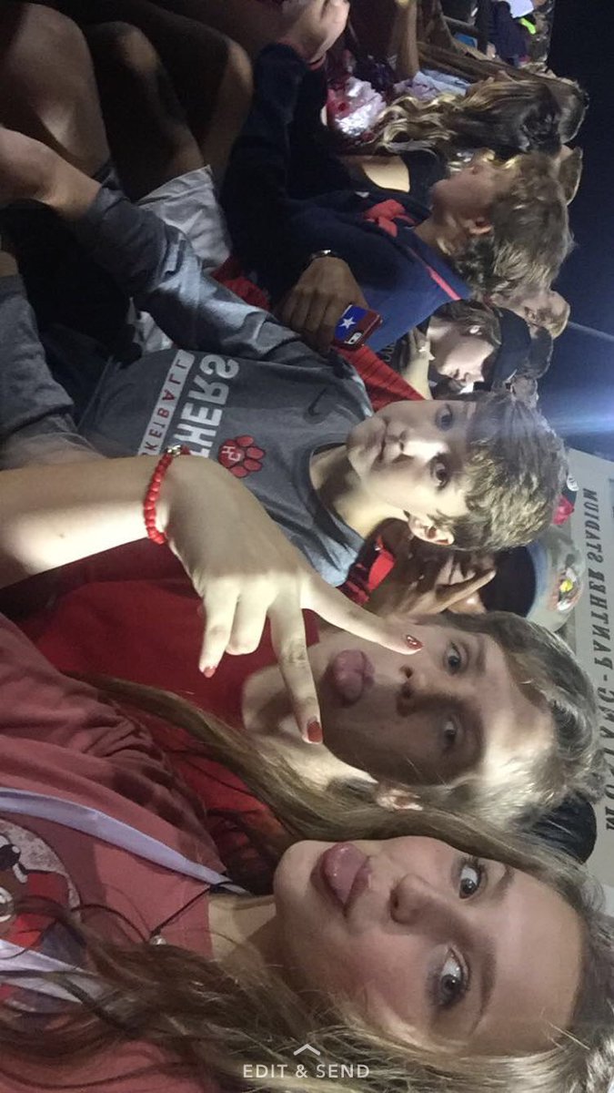 kaileymadison_'s tweet photo. happy birthday to bkari20 much love❤️❤️ #ripskunk @brandonkari20 https://t.co/9lQANrjxfc