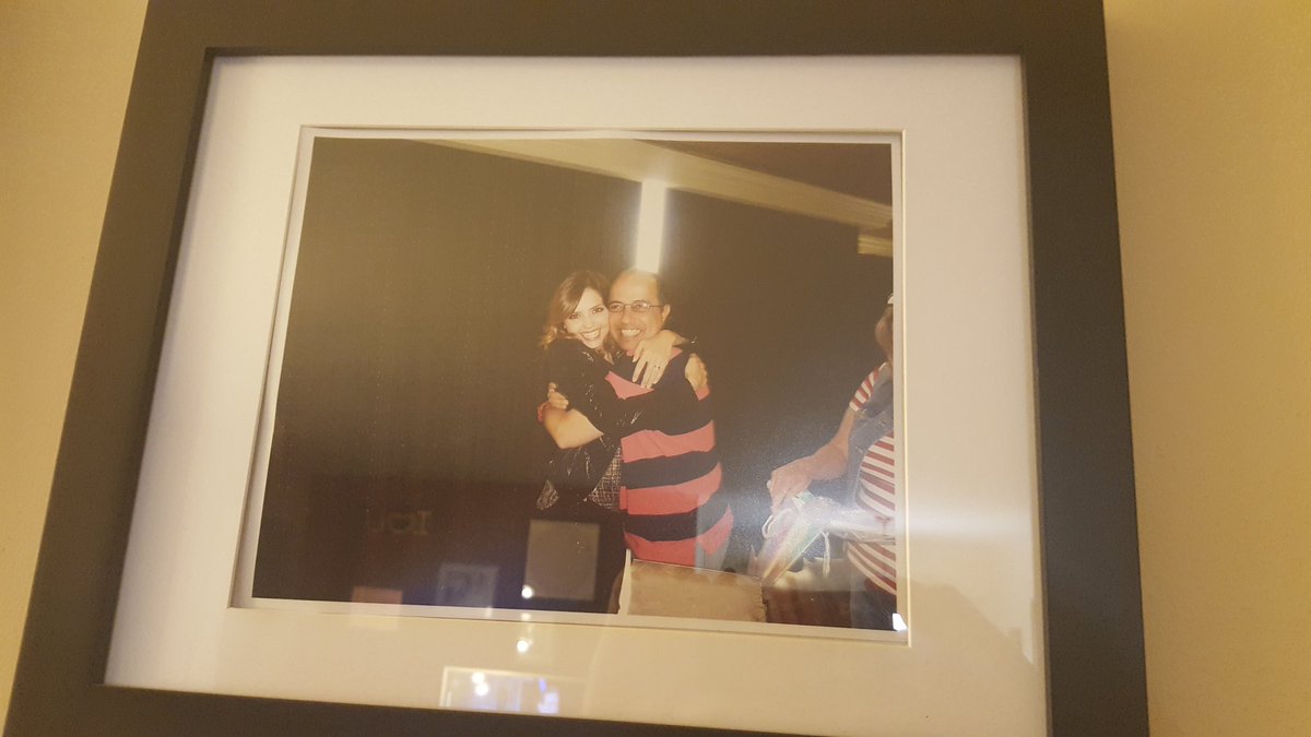 REDHOTJV's tweet photo. Hey Jen even though I'm so sad that your off days I'm so glad we have met ya a few times we both 💗 you @jen_lilley @NJerseyans #alwaysbeafan https://t.co/Ez4V4644pU