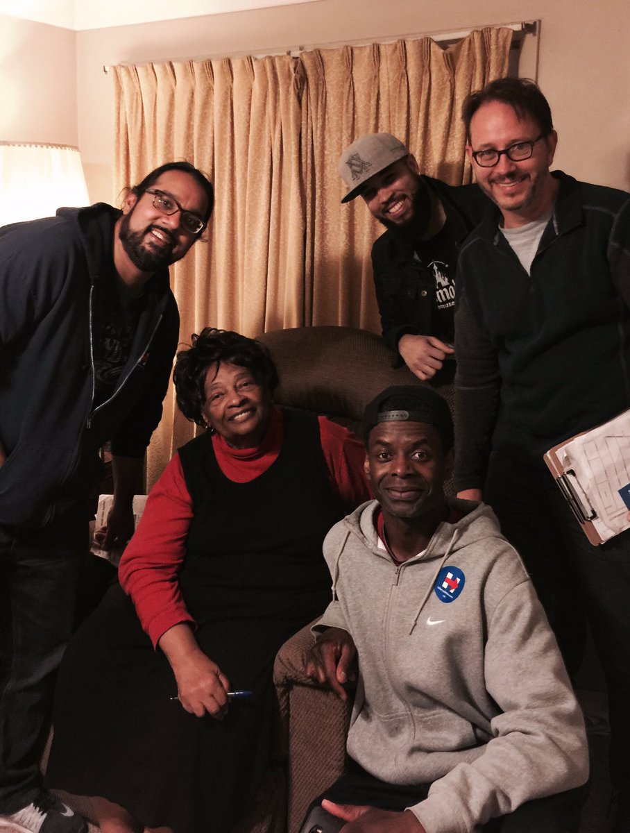 Some of our wonderful <a href="/BlackishWriters/">Blackish Writers</a> in Ohio getting vote out for Hillary! #blackish #WereWithHer