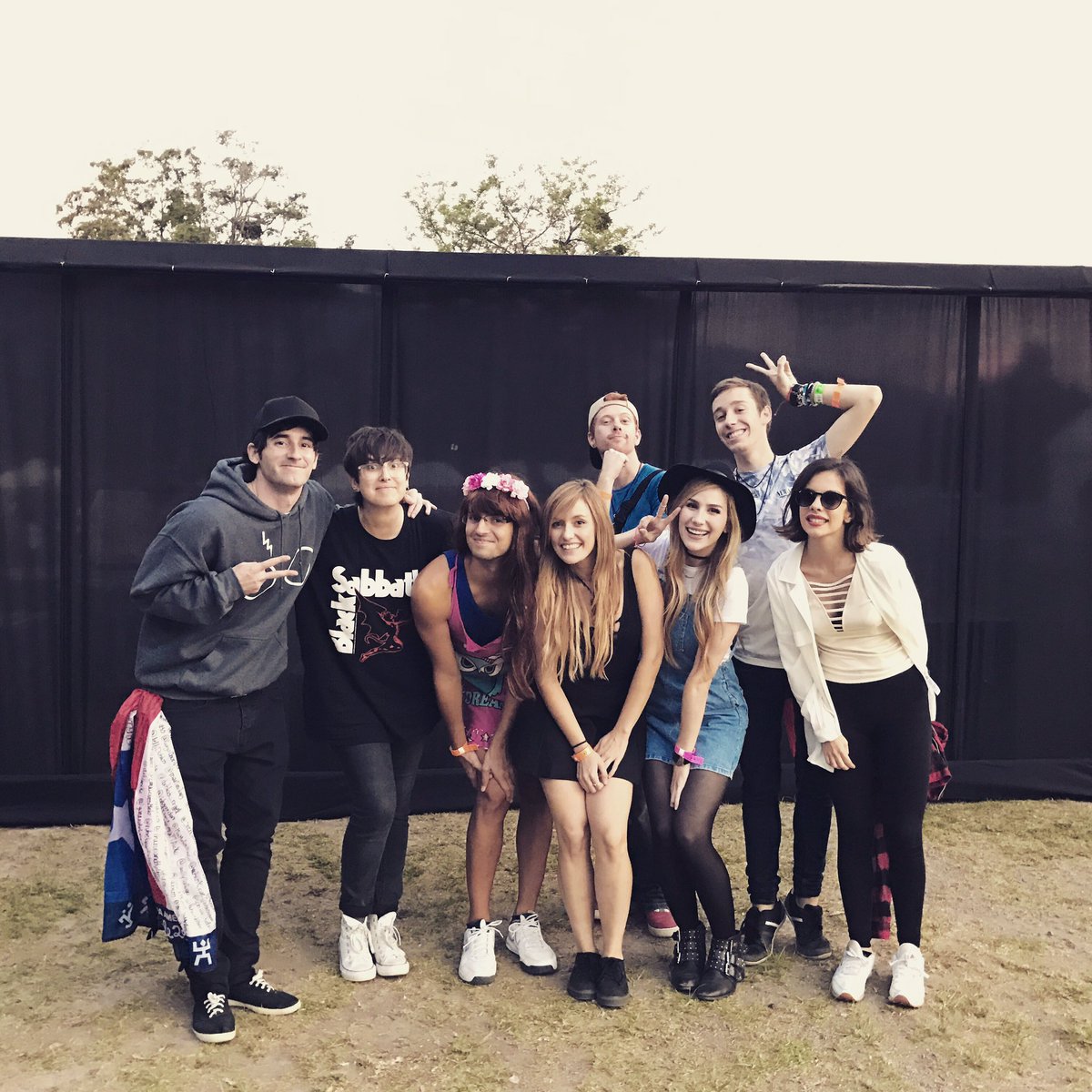 LuzuGames's tweet photo. En Chile cerrando el dia!!! 😊🇨🇱 https://t.co/XA4DNpJuaO
