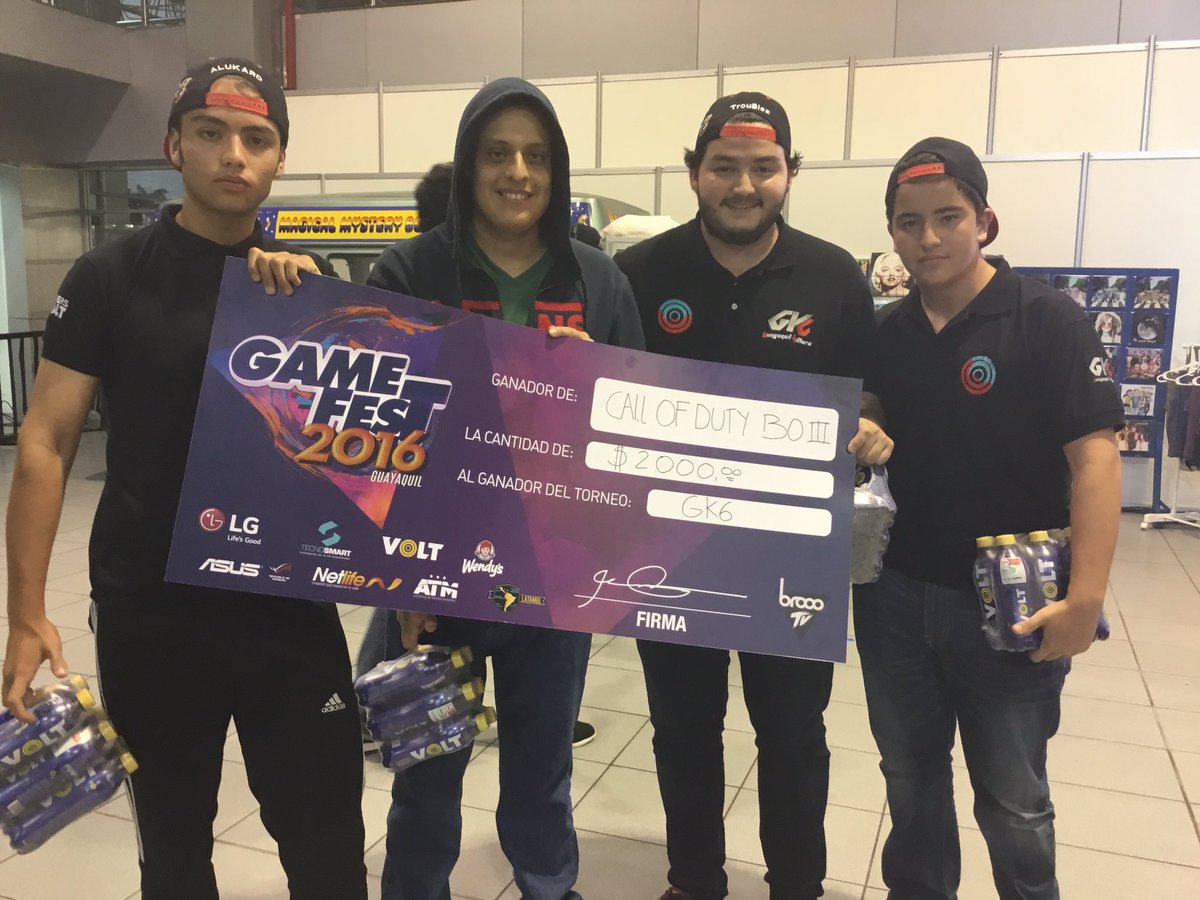 BroooTV's tweet photo. GK6 Campeones #COD #GameFest2016 ⚡️🎮❤️⚡️🎮❤️ https://t.co/nwwmLNCAri