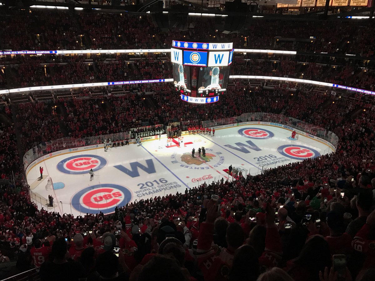 NHLBlackhawks's tweet photo. The @Cubs brought a certain trophy along with them, too!

#FlyTheW https://t.co/6c2NEN3GfS